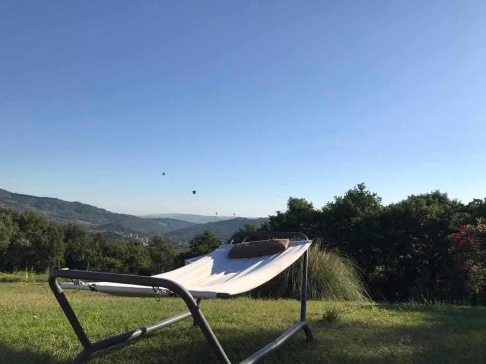 Residenza Collefiorito Aparthotel Todi Buitenkant foto