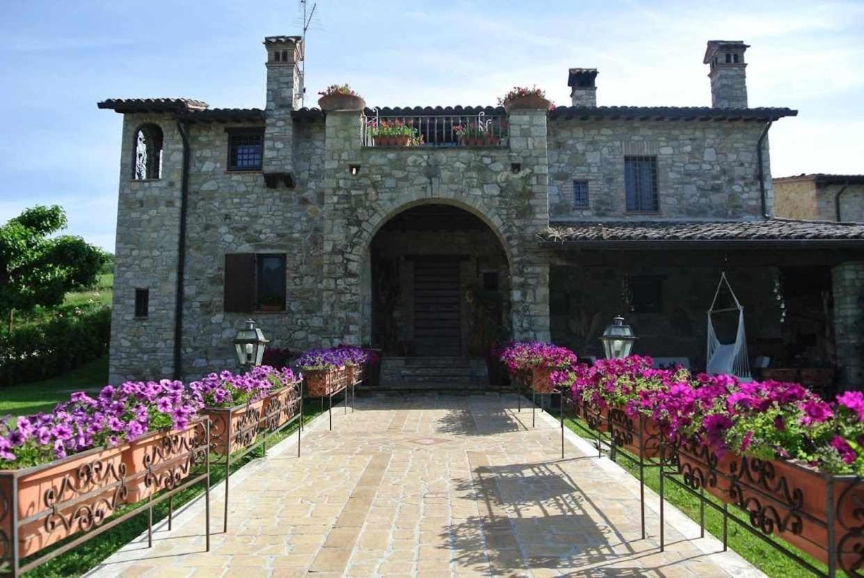 Residenza Collefiorito Aparthotel Todi Buitenkant foto