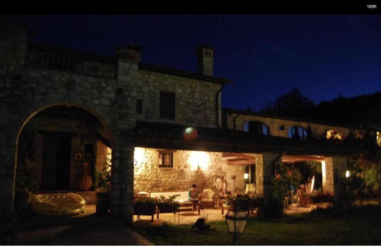 Residenza Collefiorito Aparthotel Todi Buitenkant foto