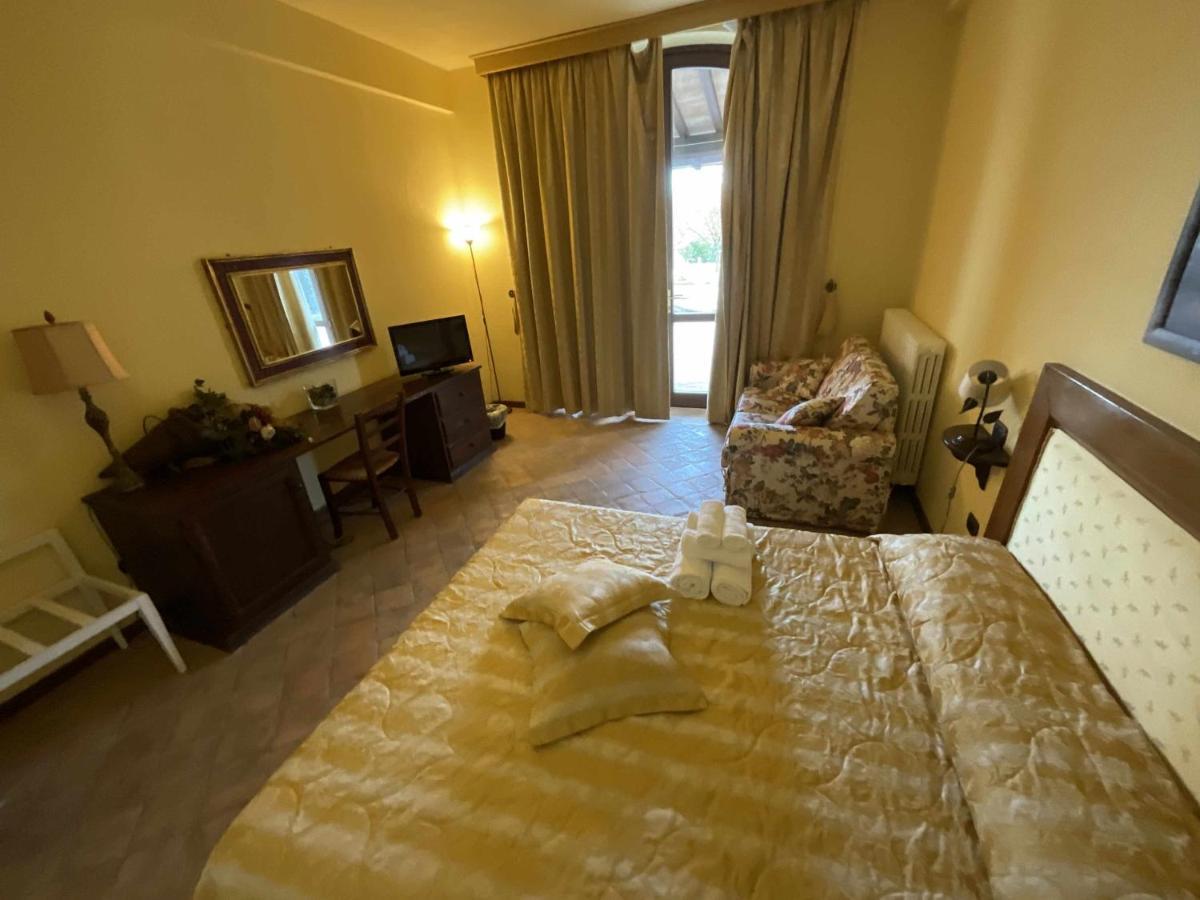 Residenza Collefiorito Aparthotel Todi Kamer foto