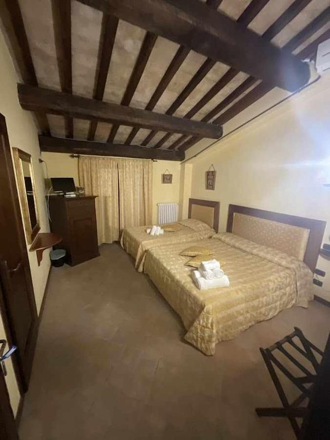 Residenza Collefiorito Aparthotel Todi Kamer foto