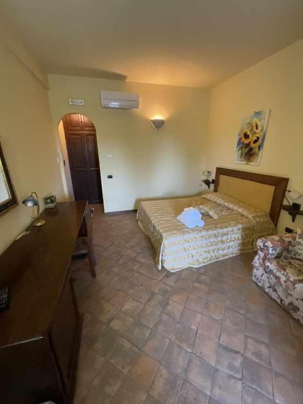 Residenza Collefiorito Aparthotel Todi Kamer foto